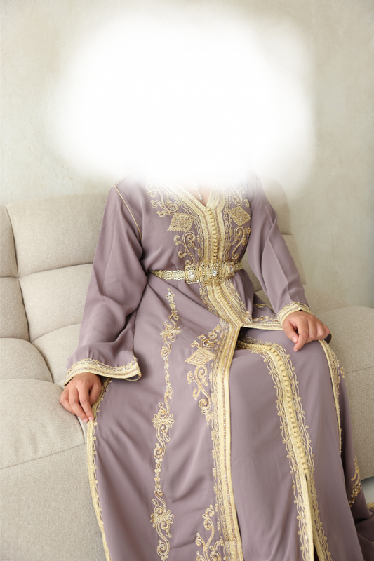 The brownish purple kaftan