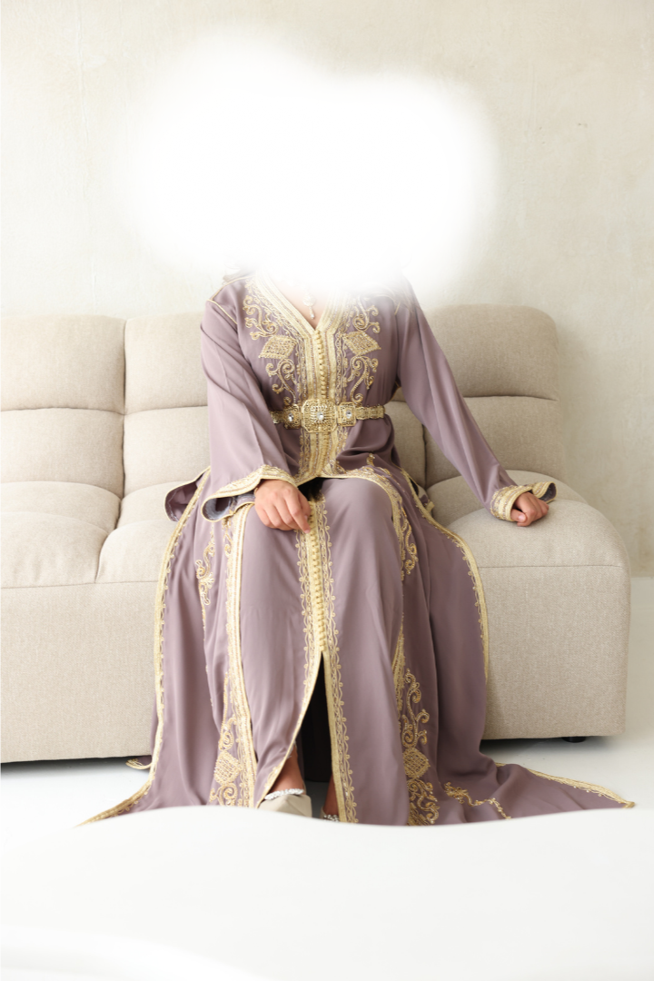 The brownish purple kaftan