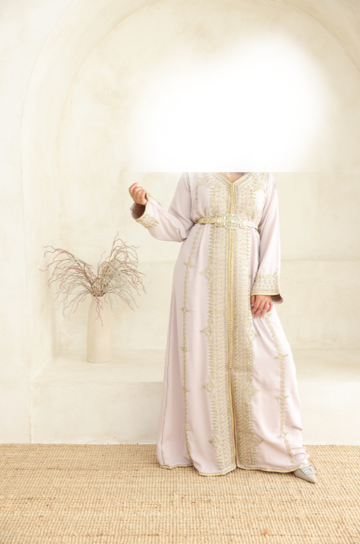 Broken pink kaftan