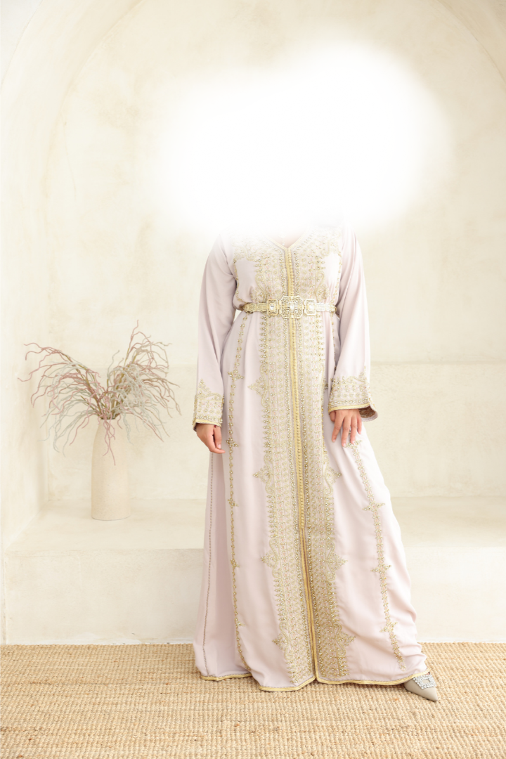 Broken pink kaftan